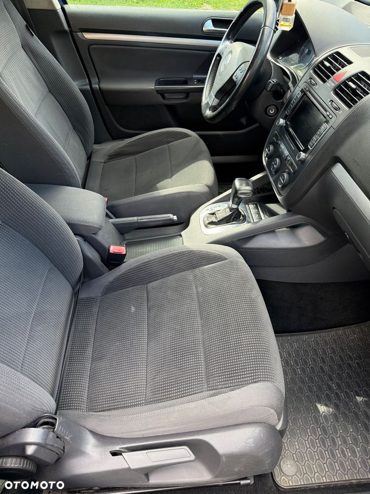 Volkswagen Golf 1.9 TDI Comfortline DSG - 18