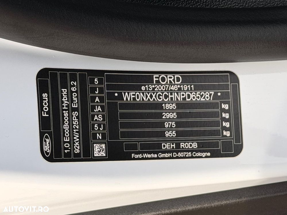 Ford Focus 1.0 EcoBoost MHEV Titanium X - 37