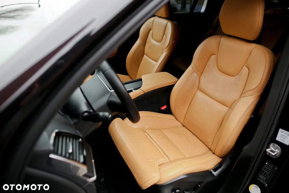 Volvo XC 90 B5 D AWD Ultimate Bright - 19
