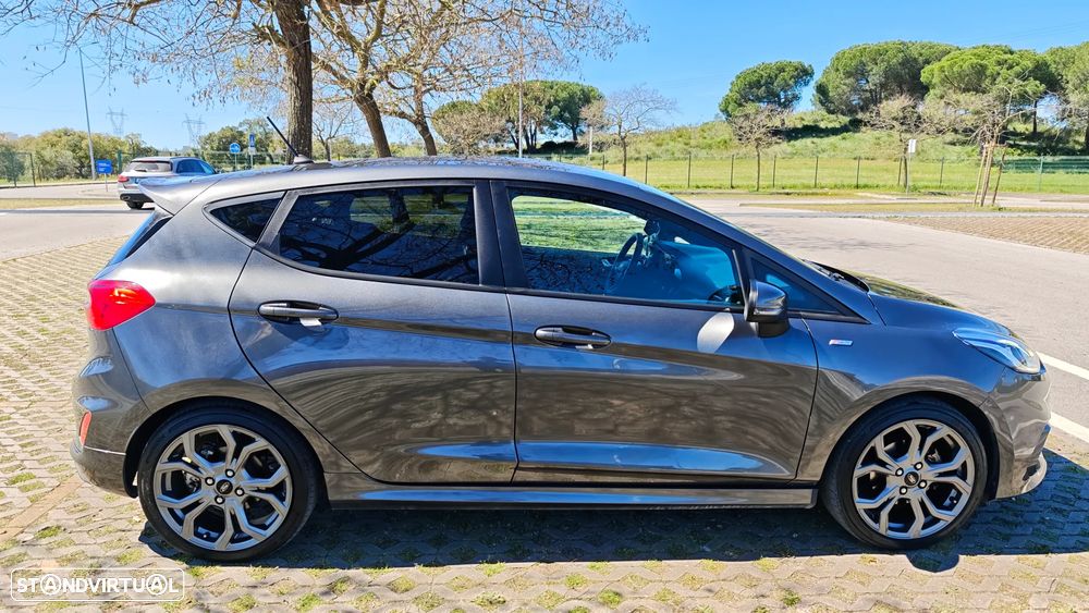Ford Fiesta - 17