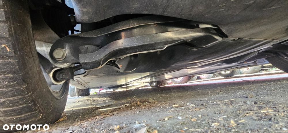 Tesla Model 3 - 6