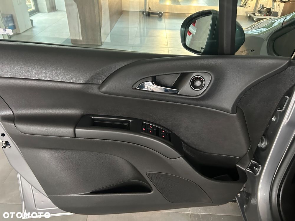 Opel Meriva 1.4 Automatik Color Edition - 17