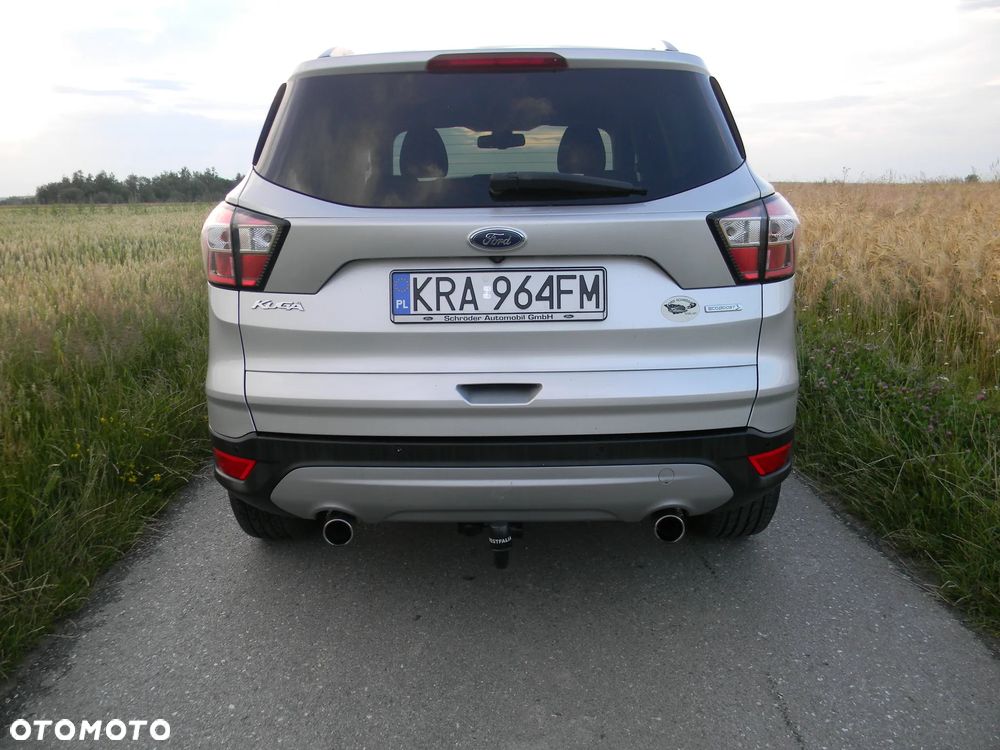 Ford Kuga 1.5 EcoBoost 2x4 Business Edition - 9