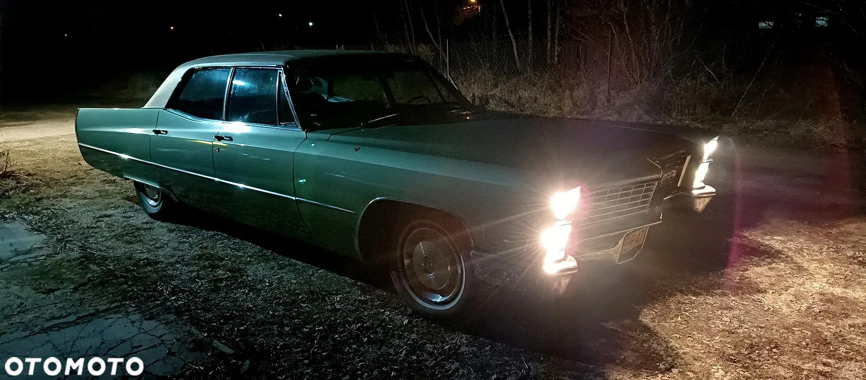 Cadillac Deville - 25