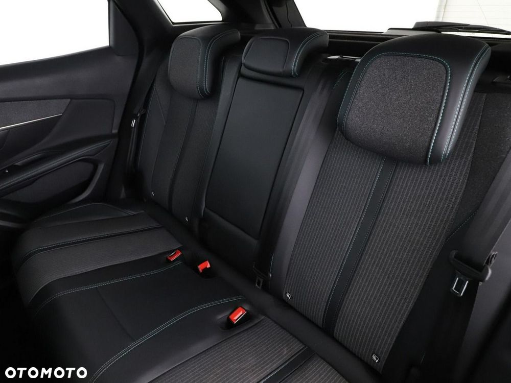 Peugeot 3008 1.6 PureTech Hybrid PHEV Allure Pack S&S EAT8 - 18
