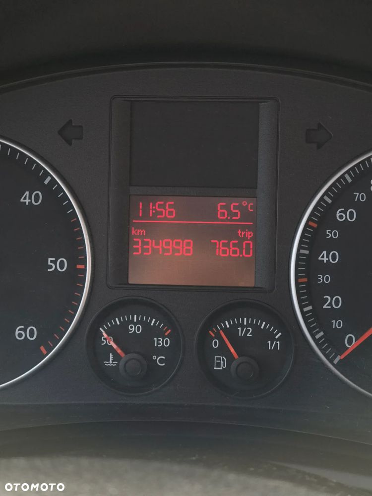 Volkswagen Golf - 24