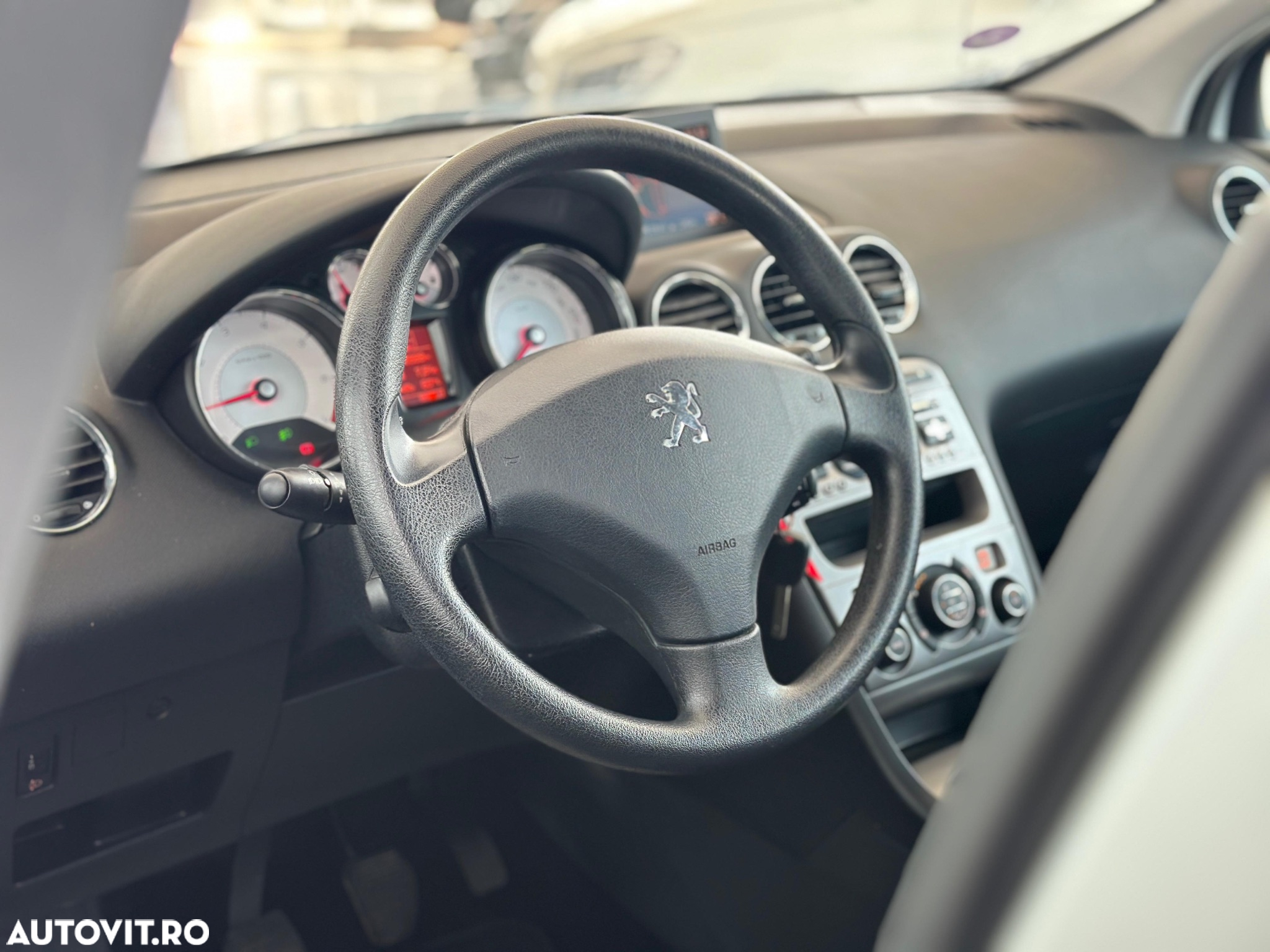Peugeot 308 1.6 VTi Active - 16
