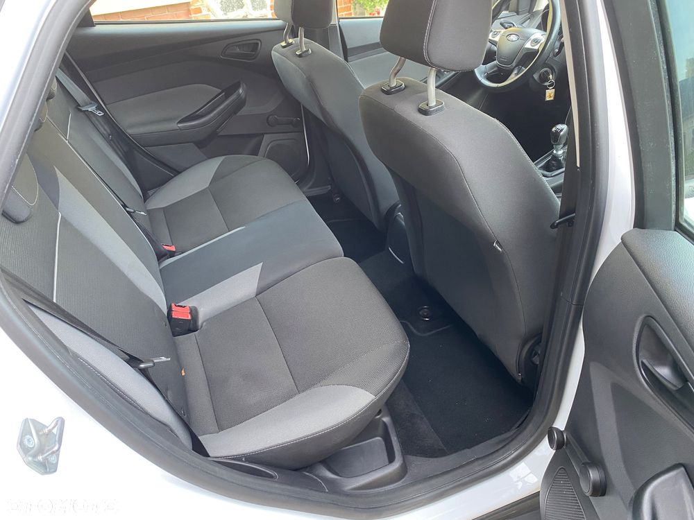 Ford Focus 1.6 TDCi Ambiente - 10