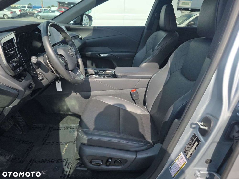 Lexus RX - 13