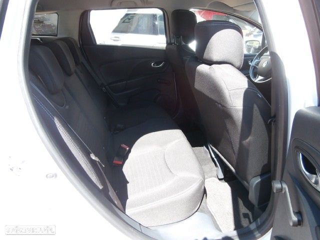 Renault Clio Sport Tourer 1.5 dCi Limited EDition - 31