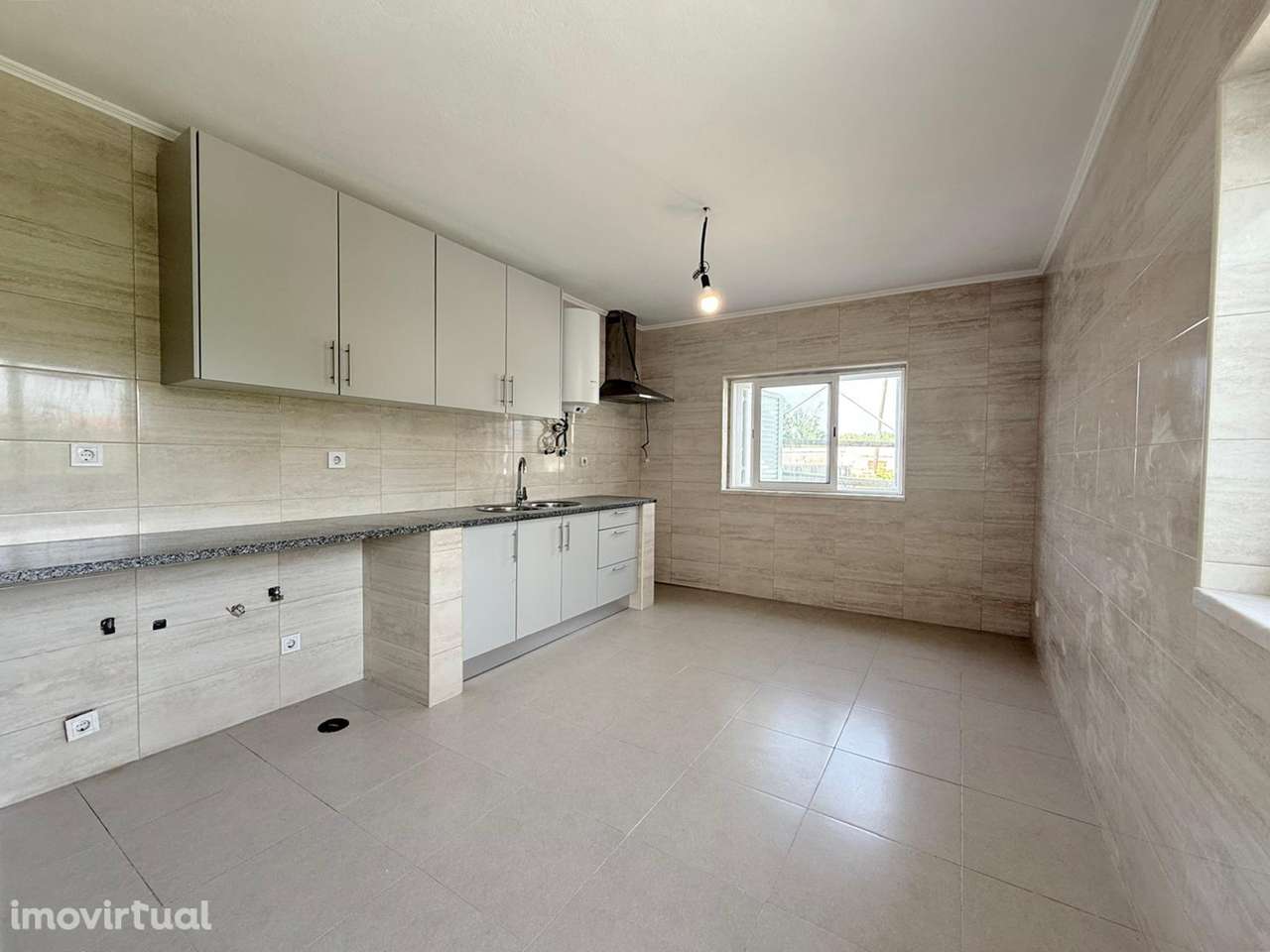 Moradia T3 em lote de 420m2 em Fernão Ferro - Grande imagem: 3/54