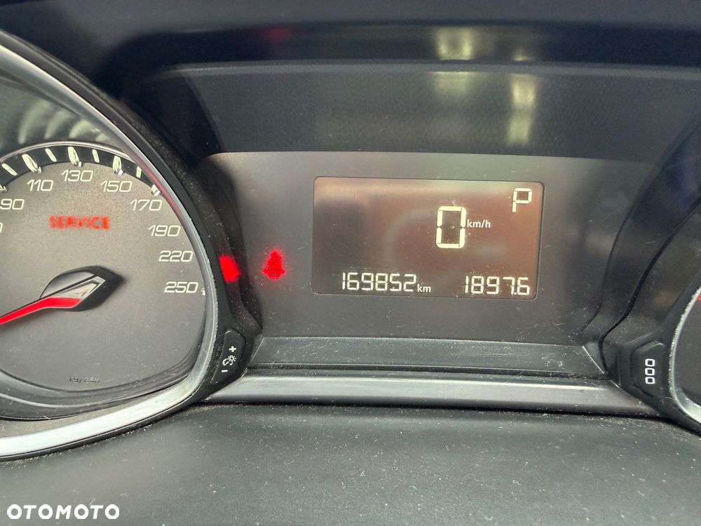 Peugeot 308 - 10