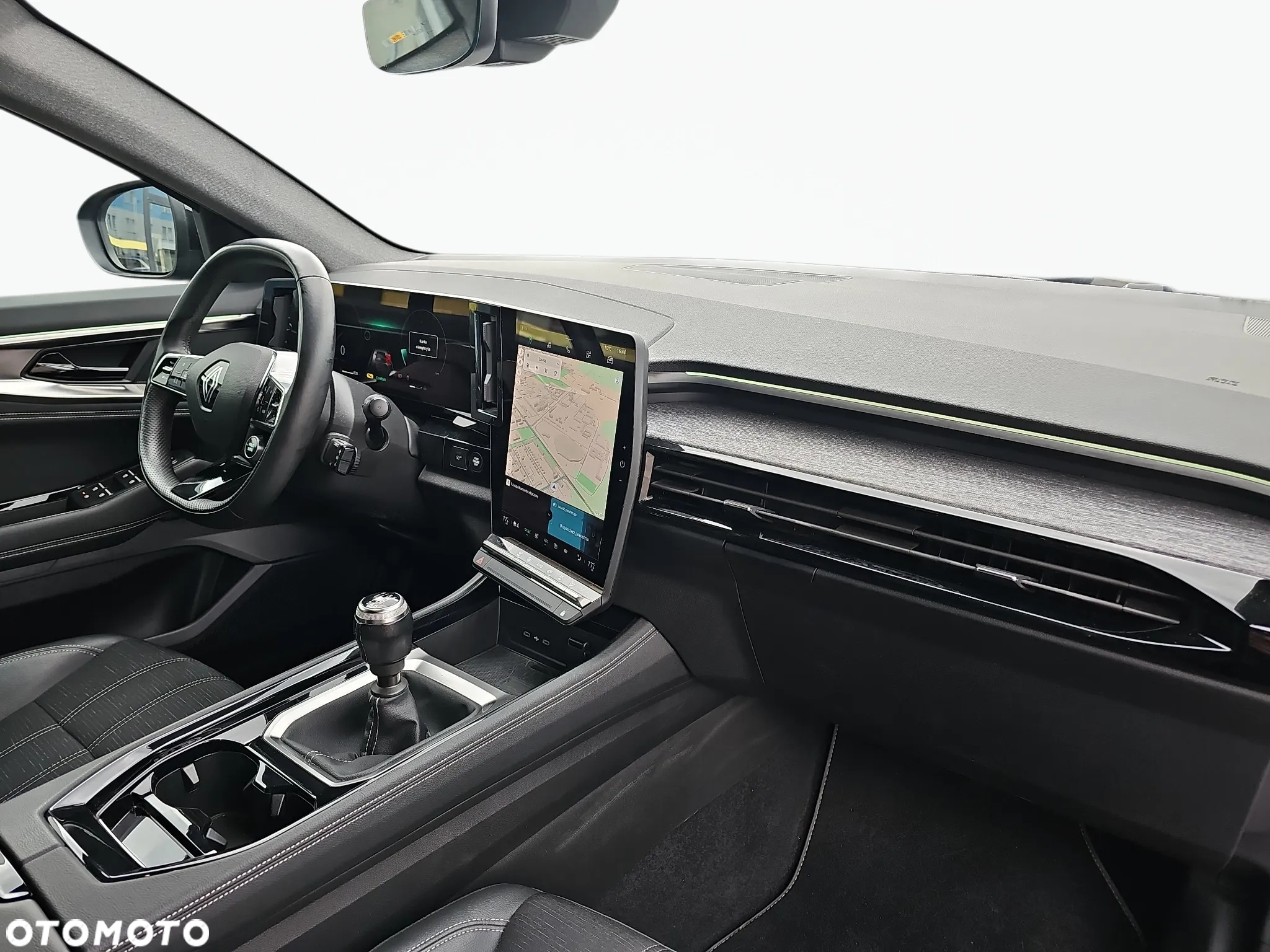 Renault Austral 1.3 TCe mHEV Techno - 24
