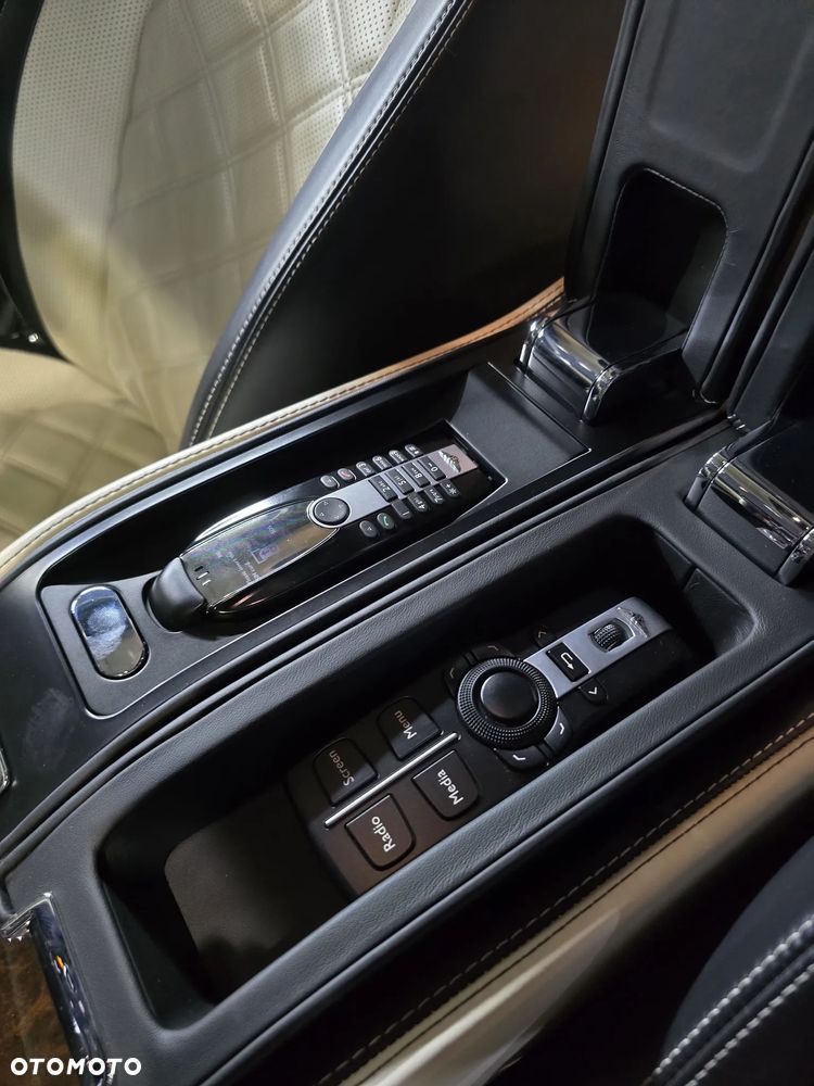 Bentley Mulsanne - 25