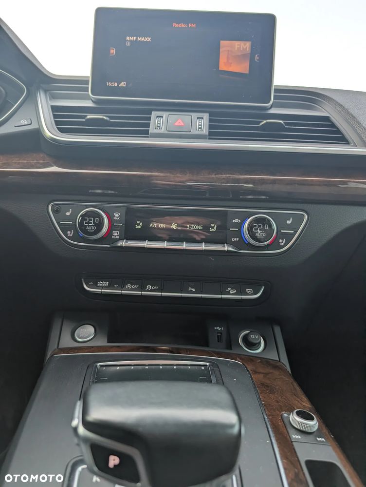 Audi Q5 2.0 TFSI Quattro S tronic design - 10