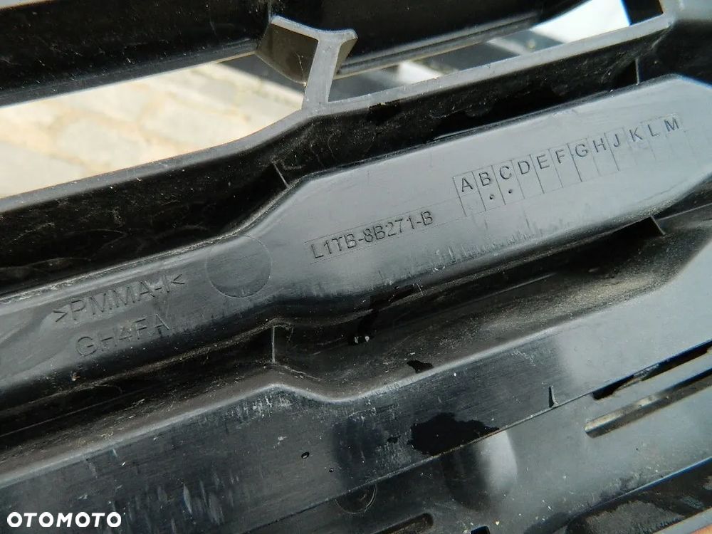 ATRAPA GRILL FORD PUMA II MK2 LITB-8B271-B - 4