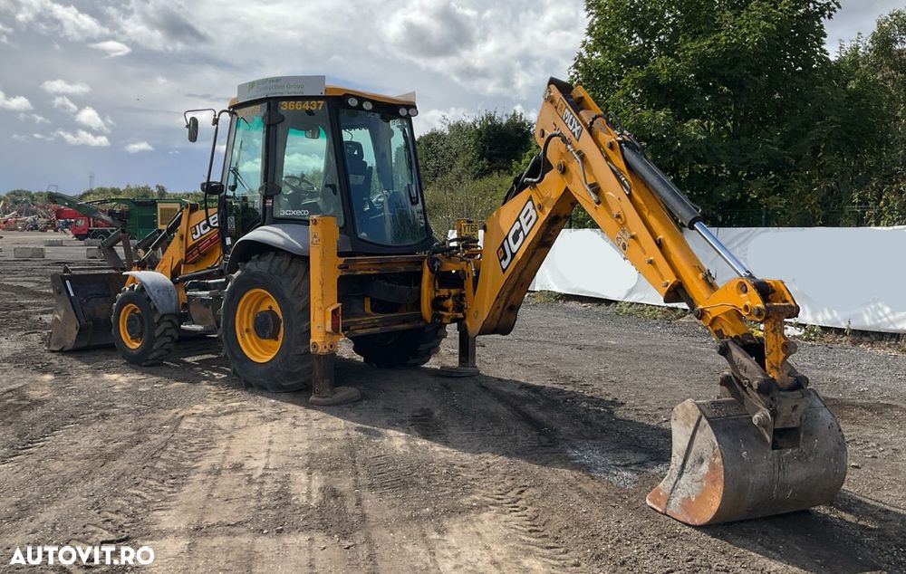 JCB 3CX Buldoexcavator - 2