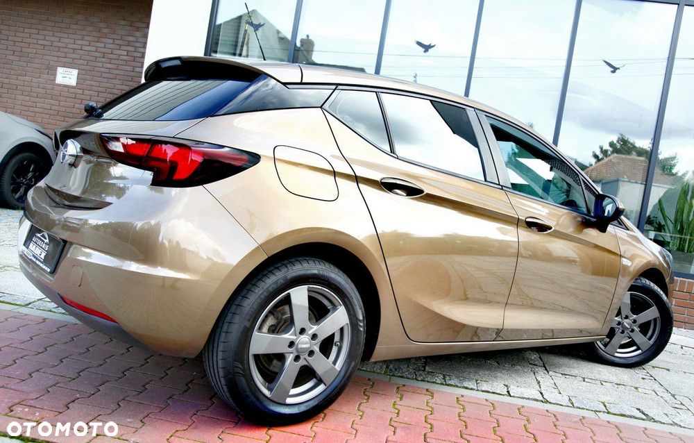 Opel Astra 1.4 Turbo Active - 32