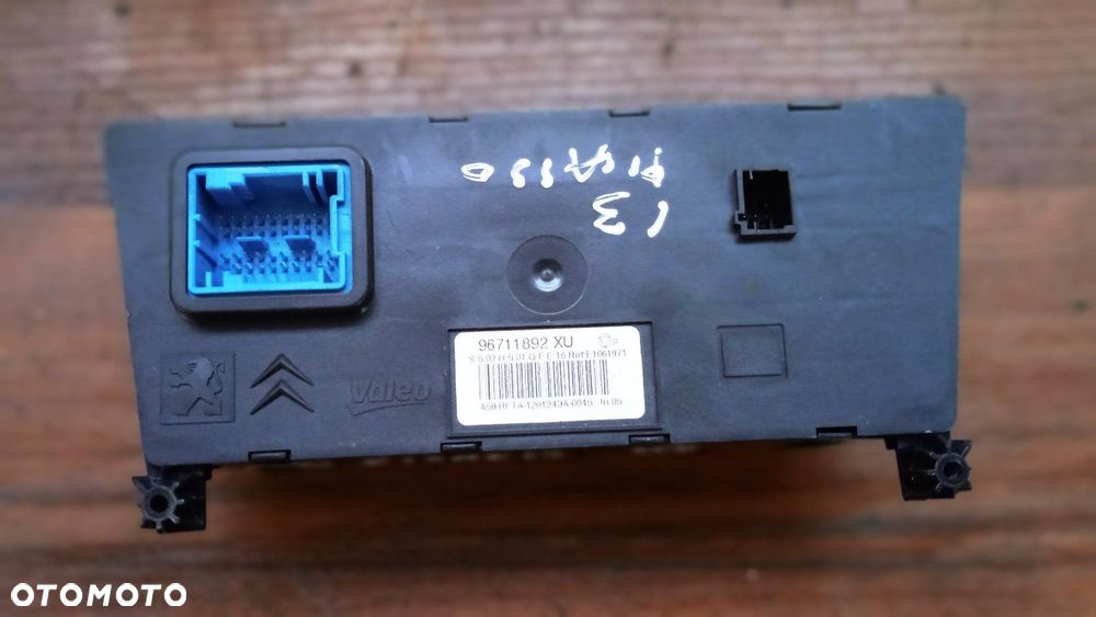 Panel nawiewu klimatyzacji Citroen C3 Picasso 96711892XU - 2