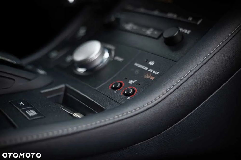 Lexus CT 200h Impression Line - 24