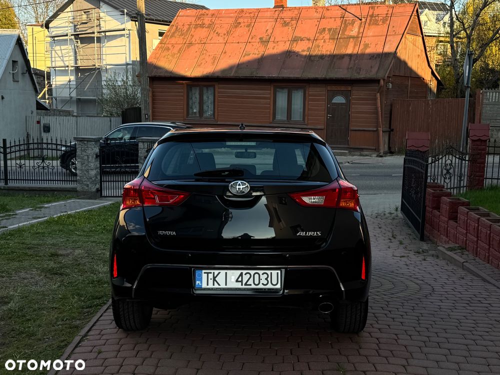 Toyota Auris 1.6 Premium Start - 4