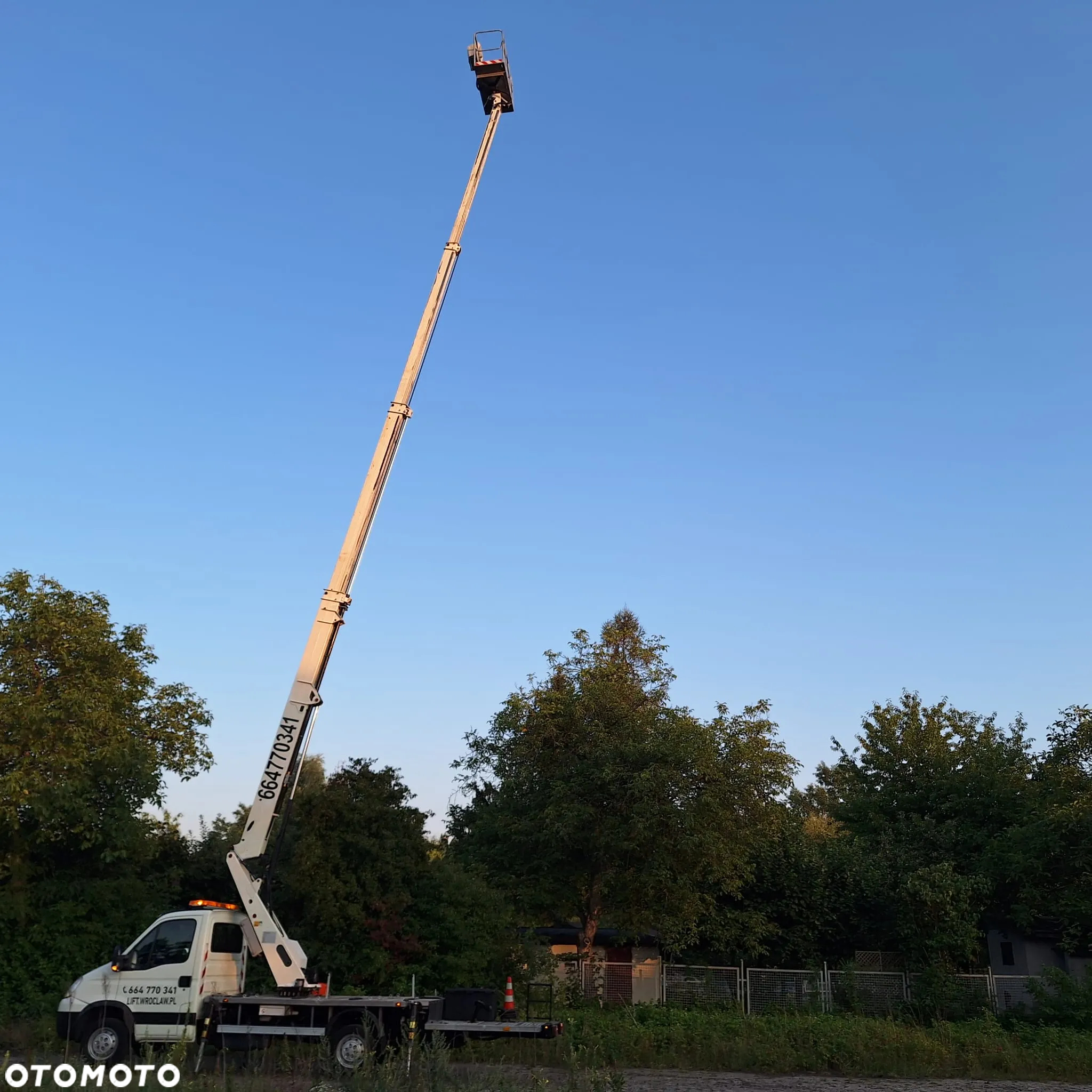 Iveco Bizzocchi Autel 230 HP - 11