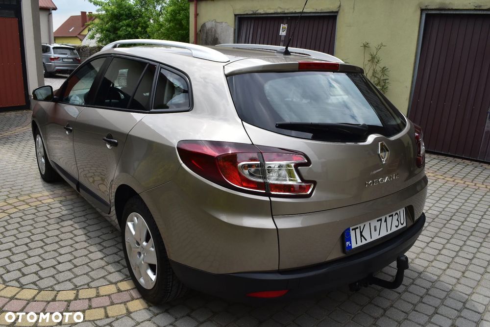 Renault Megane 1.6 16V Color Edition - 8