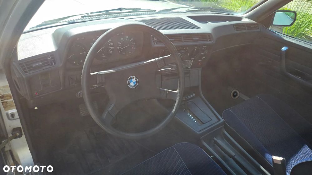 BMW Seria 7 - 28