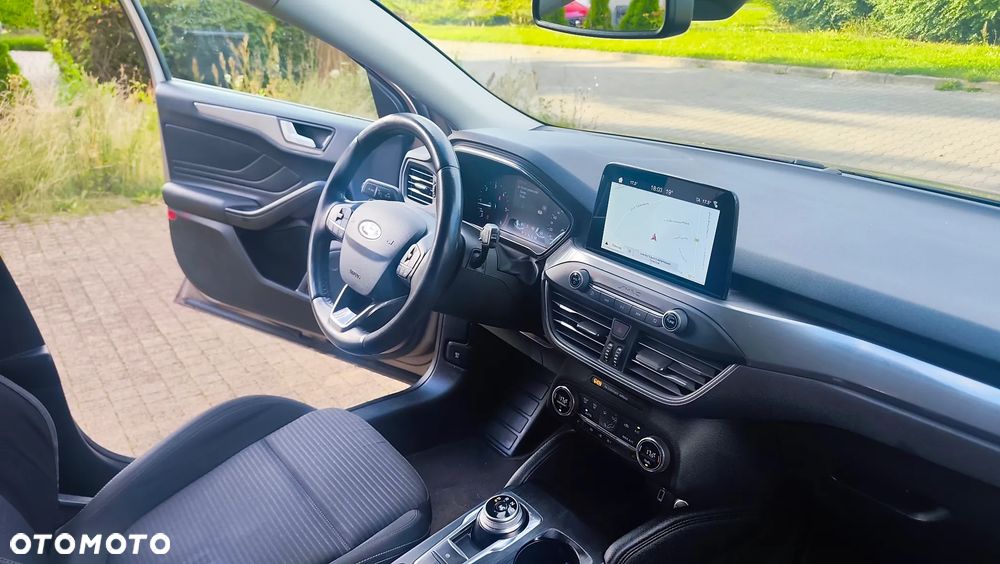 Ford Focus 2.0 EcoBlue Titanium - 36