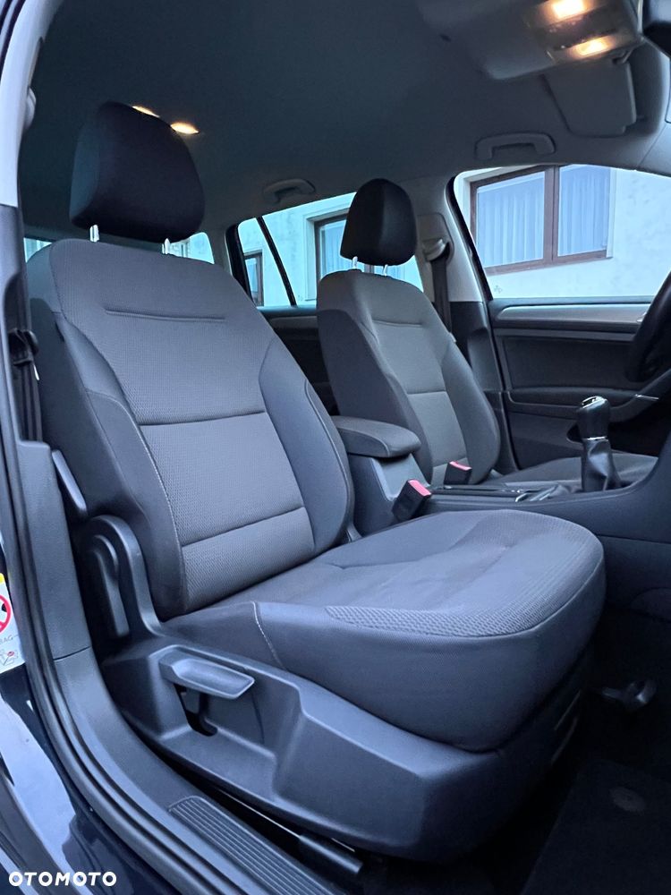 Volkswagen Golf 1.6 TDI BlueMotion Technology Comfortline - 20