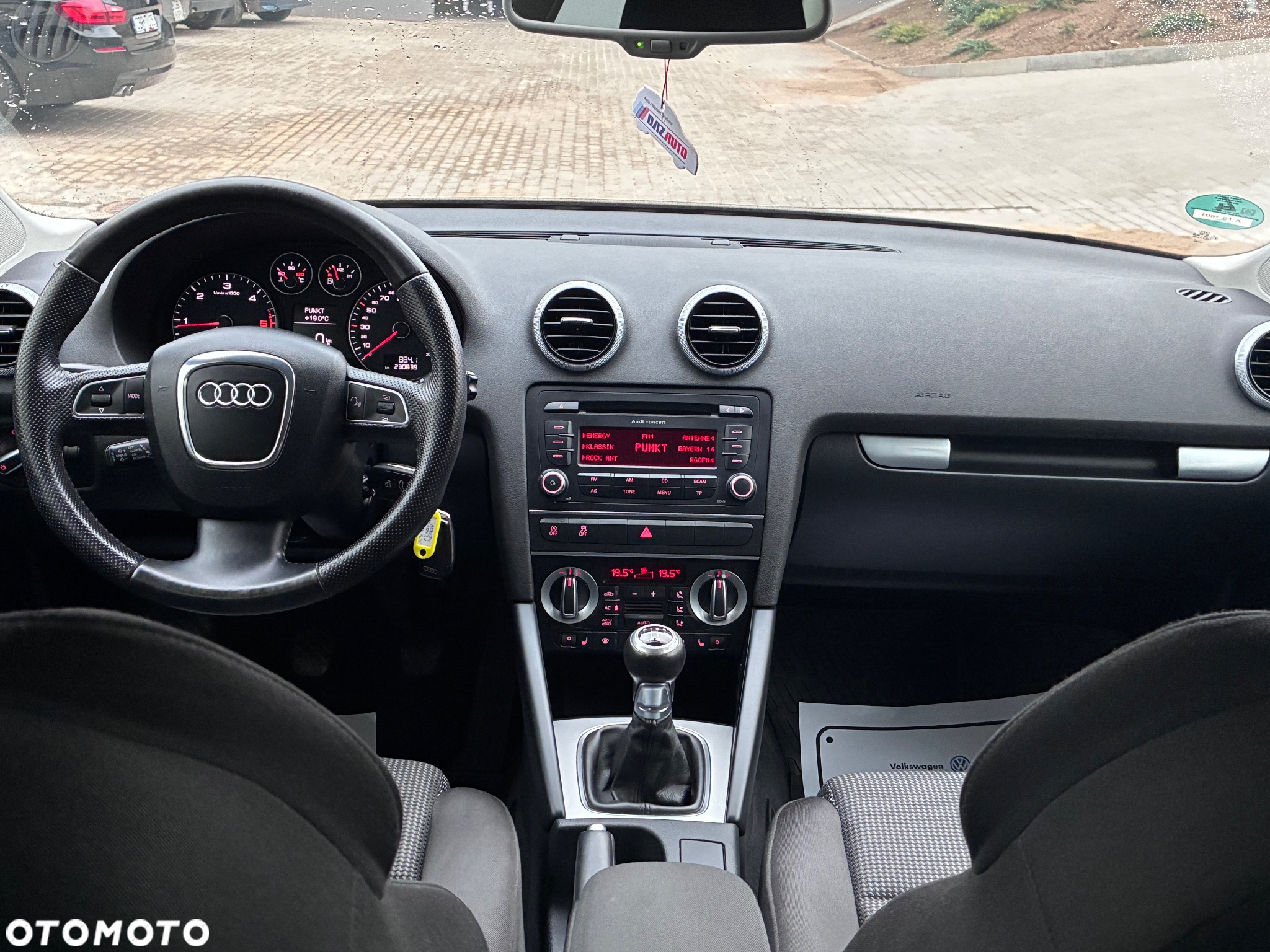 Audi A3 1.6 TDI Attraction - 8
