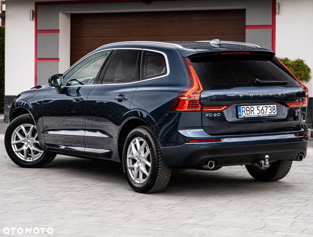 Volvo XC 60 D4 Geartronic Momentum Pro - 22