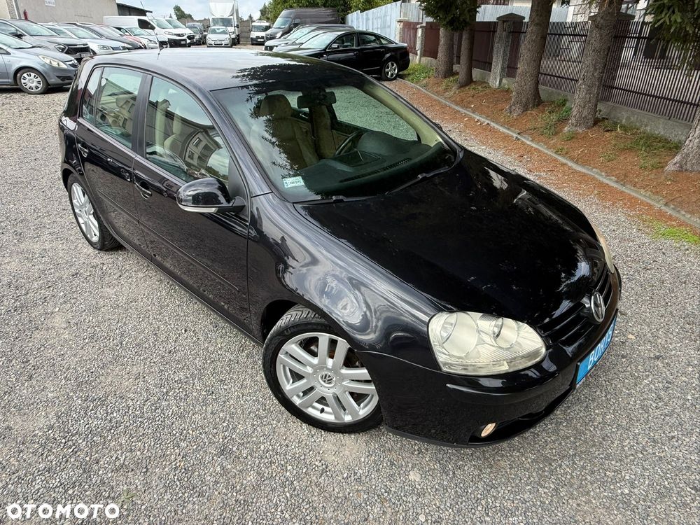 Volkswagen Golf 1.9 TDI Sportline - 32