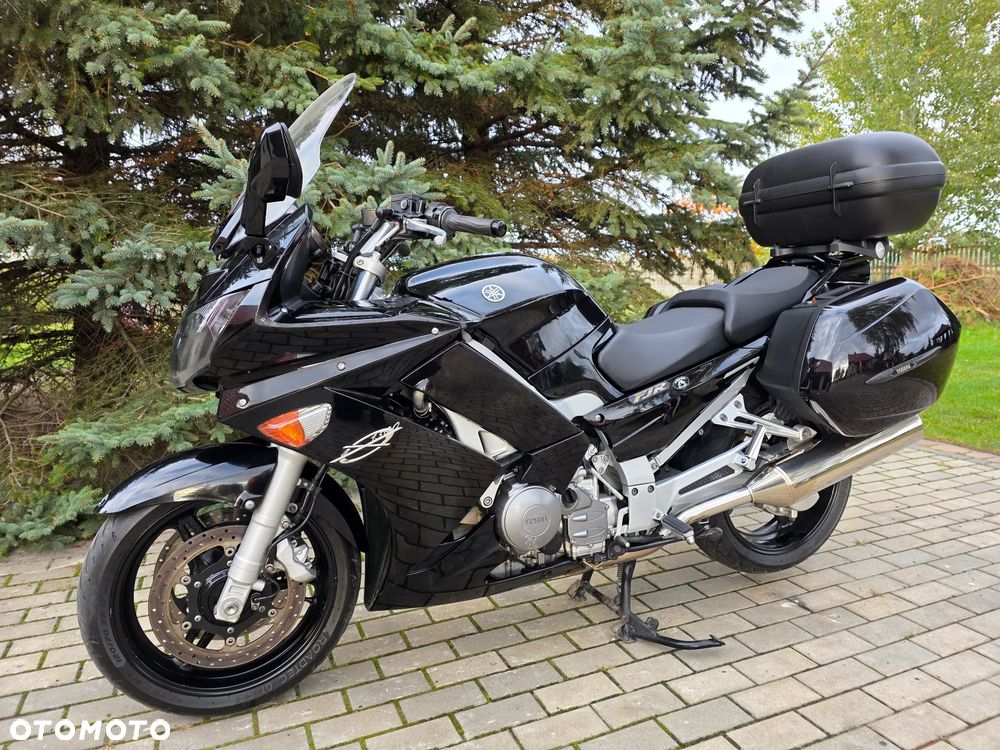 Yamaha FJR - 25