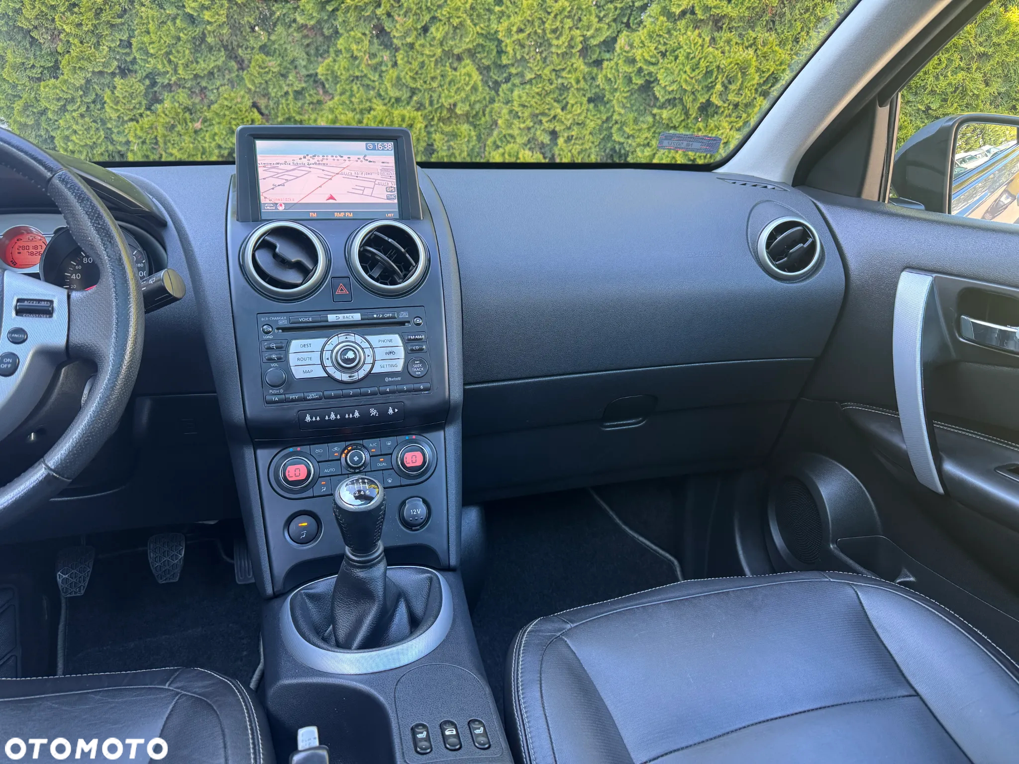 Nissan Qashqai 2.0 dCi Tekna Premium - 7