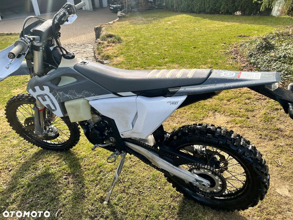 Husqvarna FE - 8