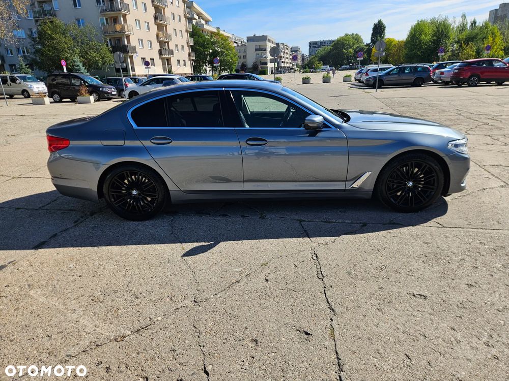 BMW Seria 5 540i GPF xDrive Luxury Line - 9