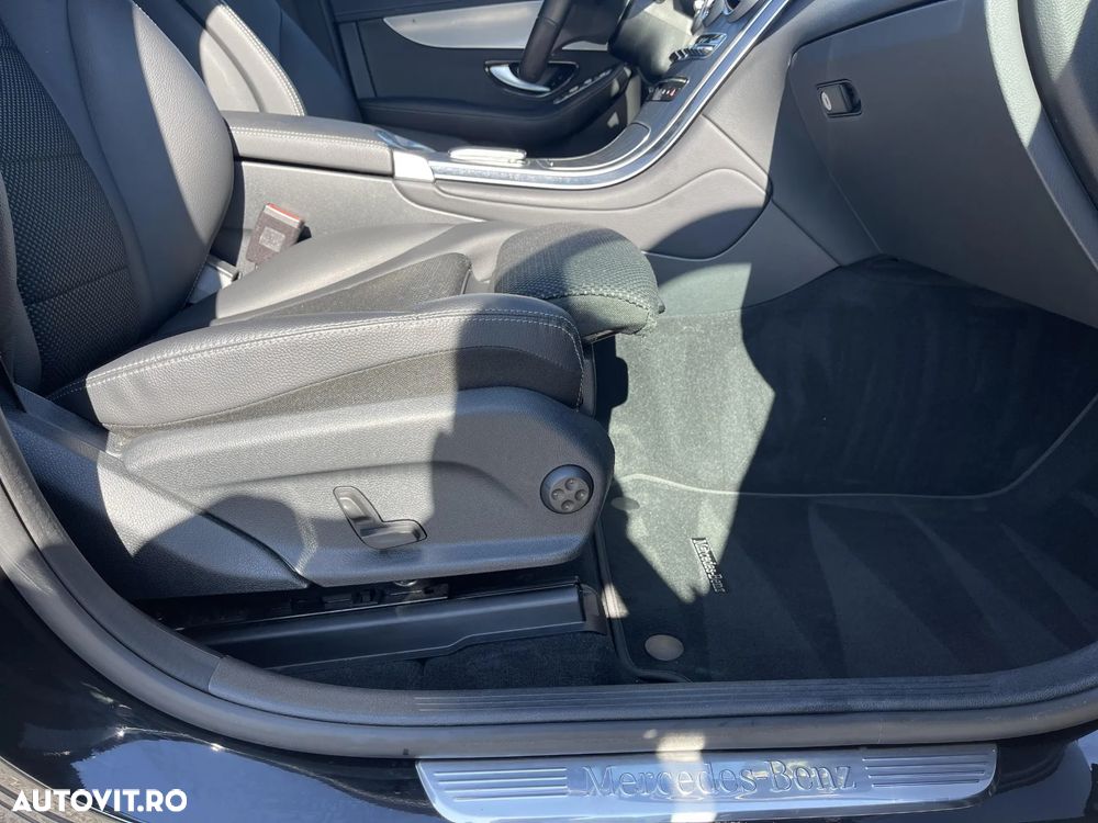 Mercedes-Benz GLC - 28