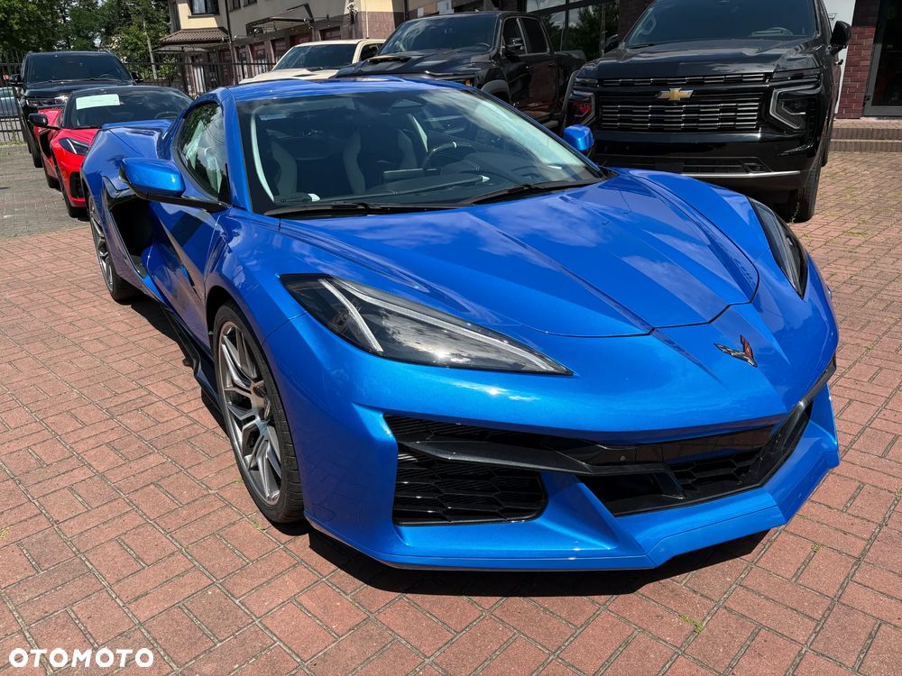 Chevrolet Corvette - 8