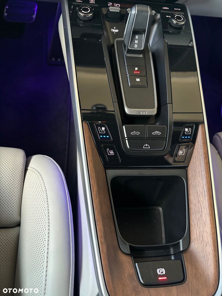 Porsche 911 Carrera 4S Cabrio - 23