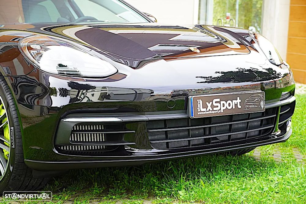 Porsche Panamera 4 E-Hybrid - 7