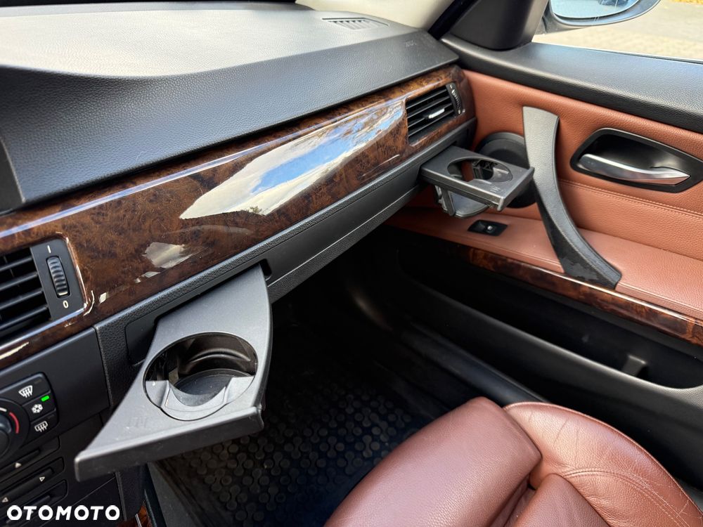 BMW Seria 3 330i - 19