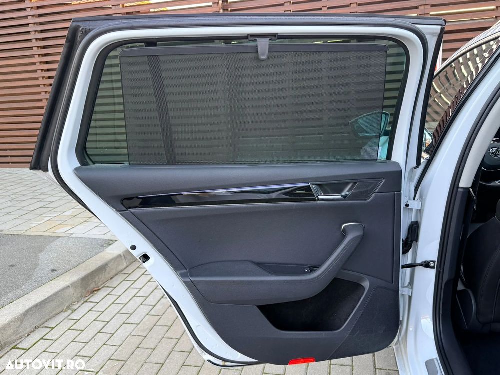 Skoda Superb Combi 1.4 TSI iV DSG L&K - 14