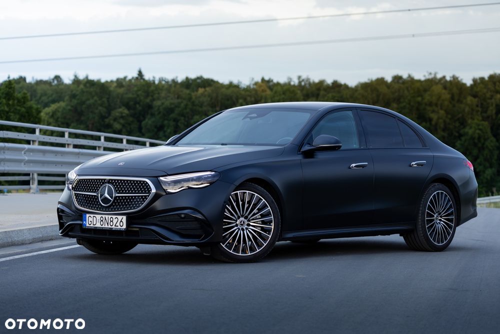 Mercedes-Benz E-Class 2024 photo 2