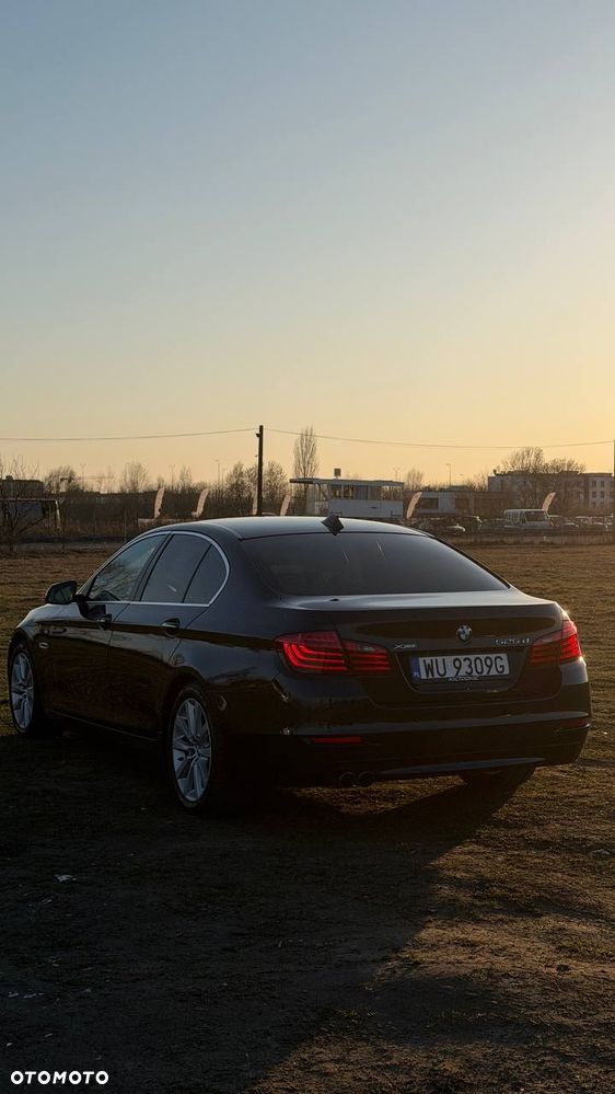 BMW Seria 5 525d xDrive - 2
