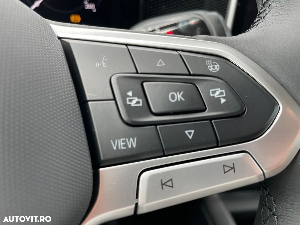 Volkswagen Tiguan - 30
