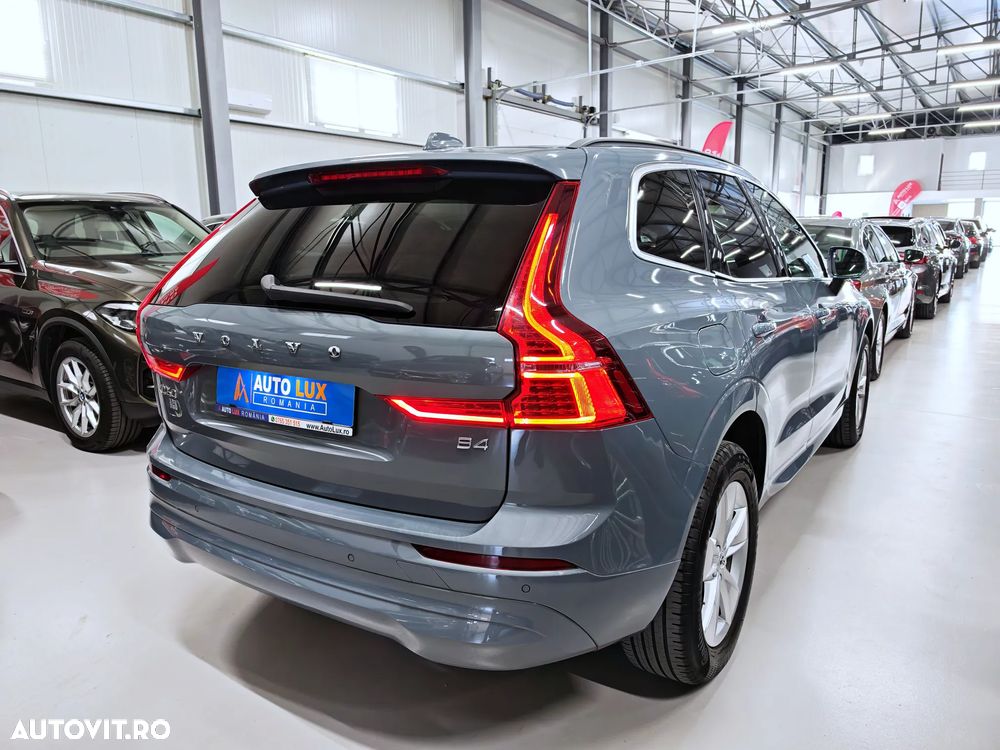 Volvo XC 60 B4 MHEV Momentum Pro - 5