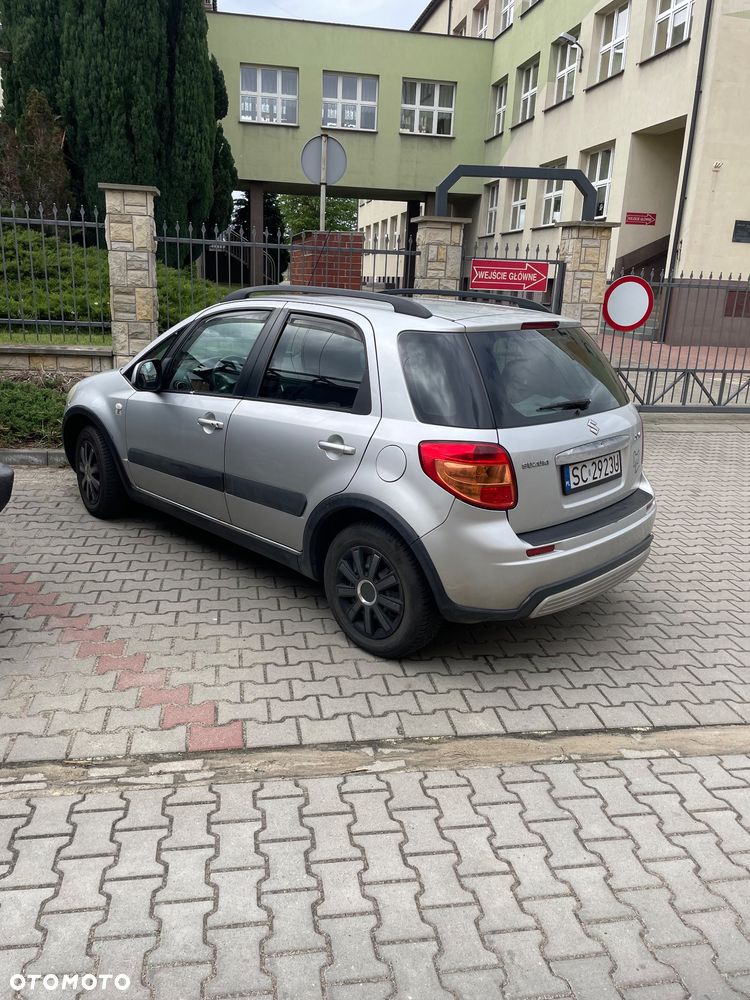 Suzuki SX4 1.6 VVT 4x2 Comfort - 2