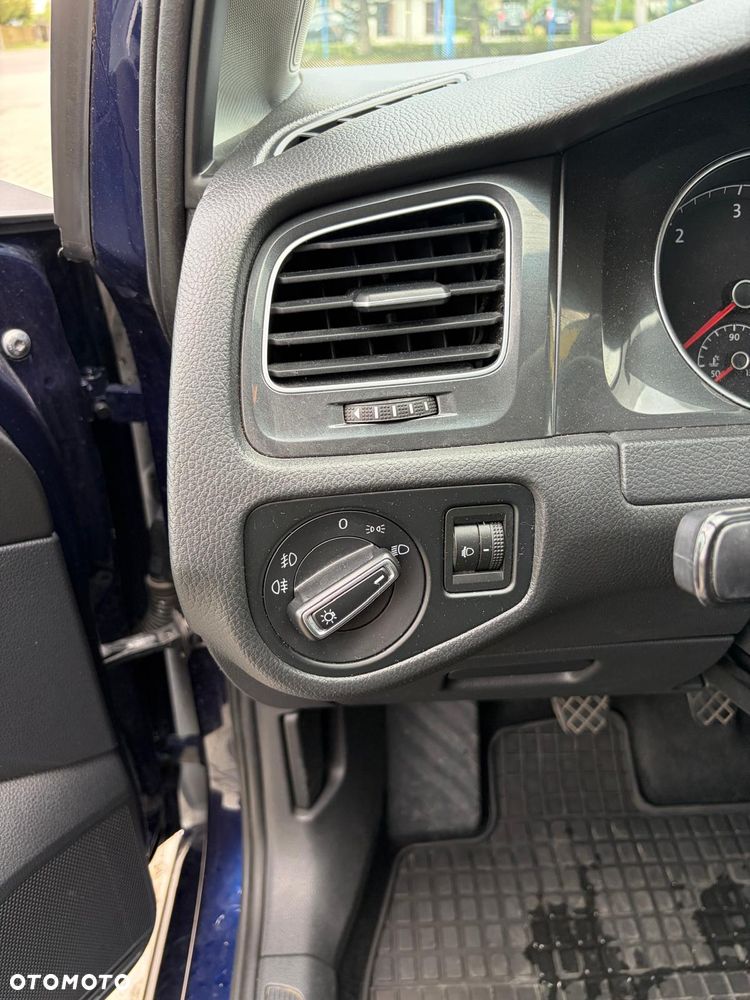 Volkswagen Golf - 14