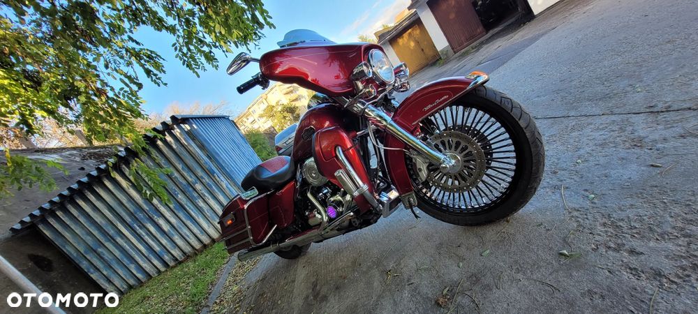 Harley-Davidson FLHTCU Ultra - 24